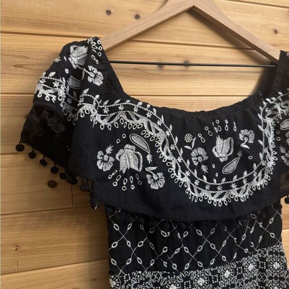 By Anthropologie Size 4 Marisol Off The Shoulder Embroidered Boho Midi Dress - Picture 7 of 16